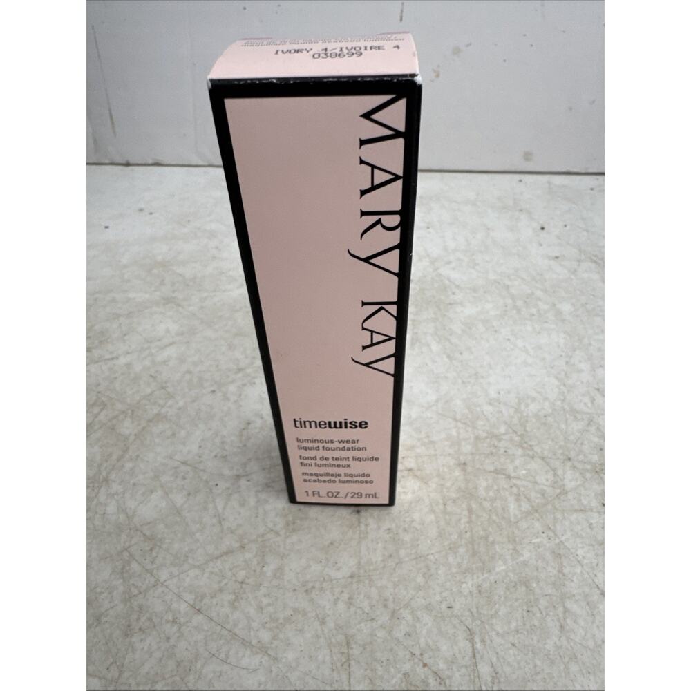 Mary Kay Timewise Matte-Wear Liquid Foundation Ivory 4 1 FL OZ NEW